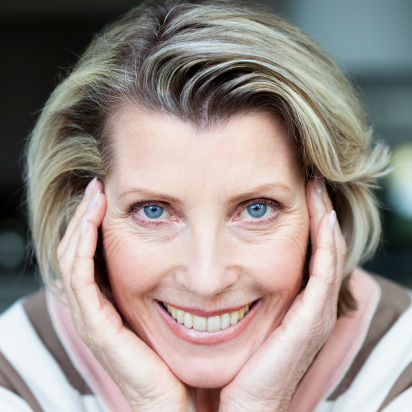 Caroline, 55